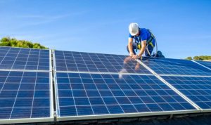 Installation et mise en production des panneaux solaires photovoltaïques à Solesmes